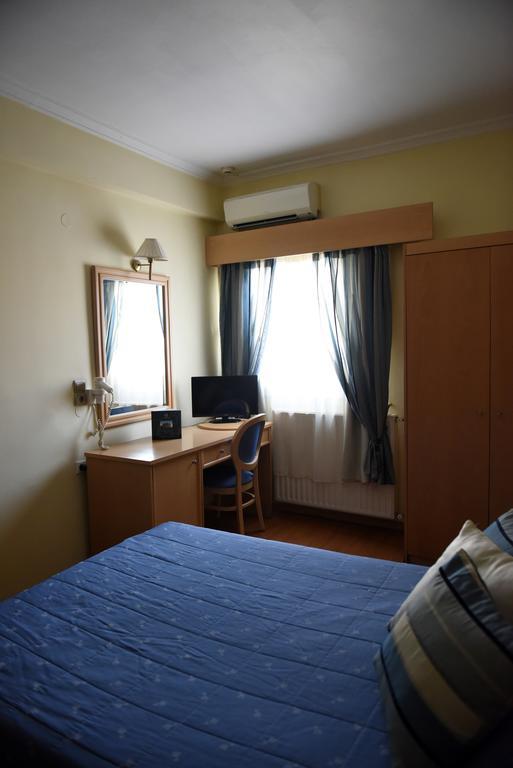 Blue Sea Hotel Mytilíni Екстериор снимка