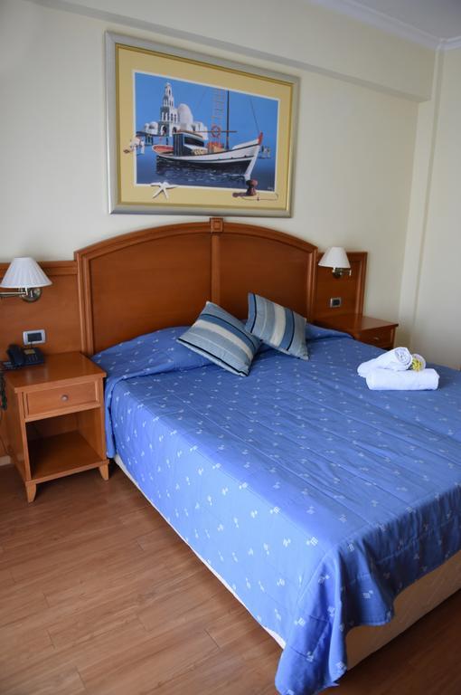 Blue Sea Hotel Mytilíni Екстериор снимка