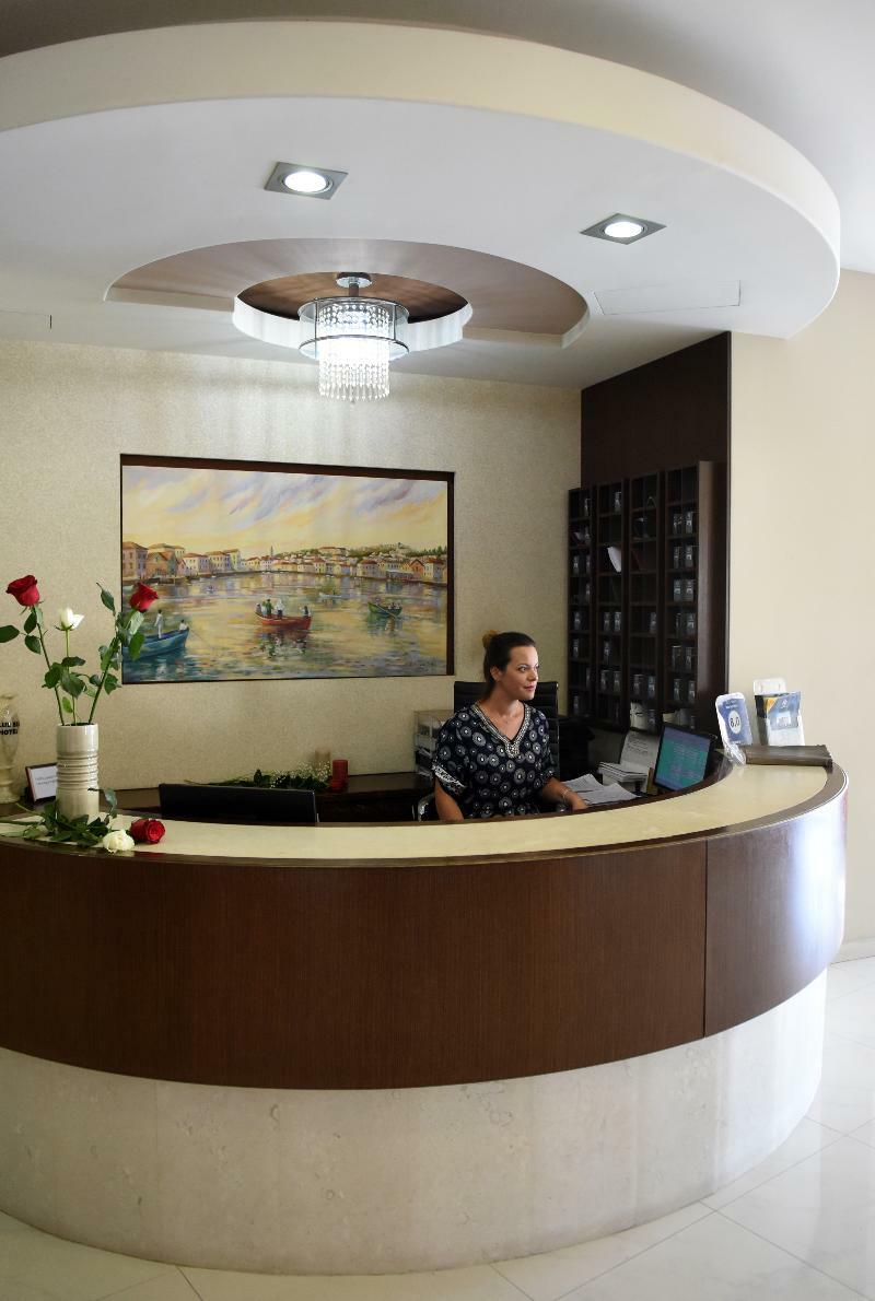 Blue Sea Hotel Mytilíni Екстериор снимка